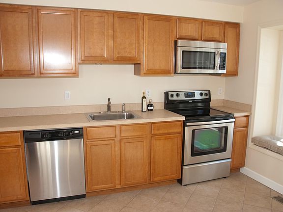 2nd image of 45 Winterberry Cir #45