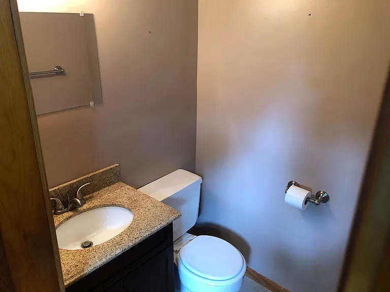 7336 Kyles Station Rd — Photo 23