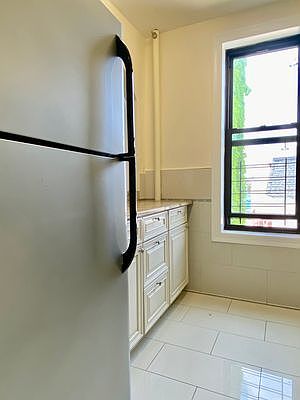 4th image of 780 E 2nd St APT 3D