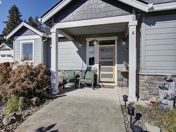 4th image of 7500 NE 211th Cir