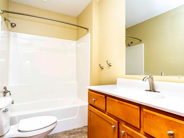 15 E 7th St #3 — Photo 15