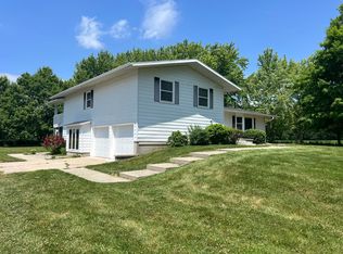 7567 S Bingham Ave, Newaygo, MI 49337