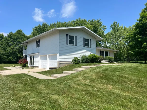 7567 S Bingham Ave, Newaygo, MI 49337