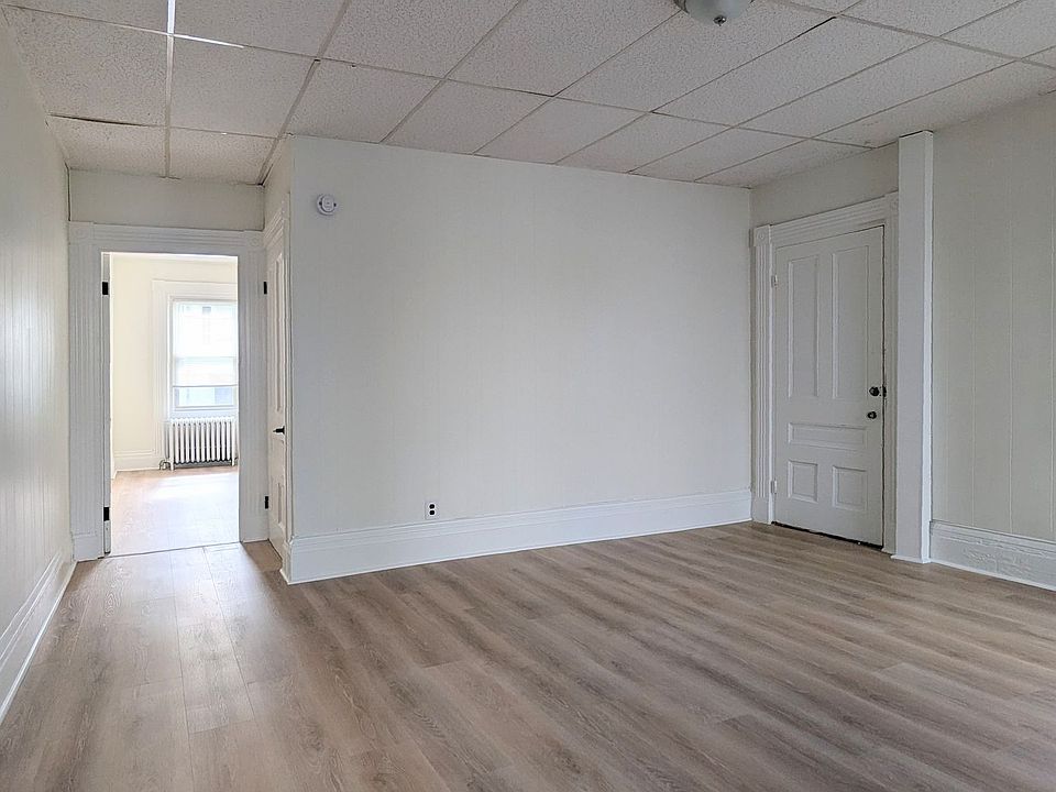 Building Photo 5