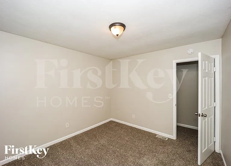 420 Freestone Dr — Photo 13