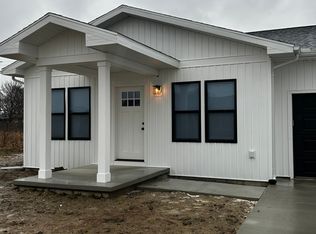 506 Old Farm Trl #B, Bryan, OH 43506