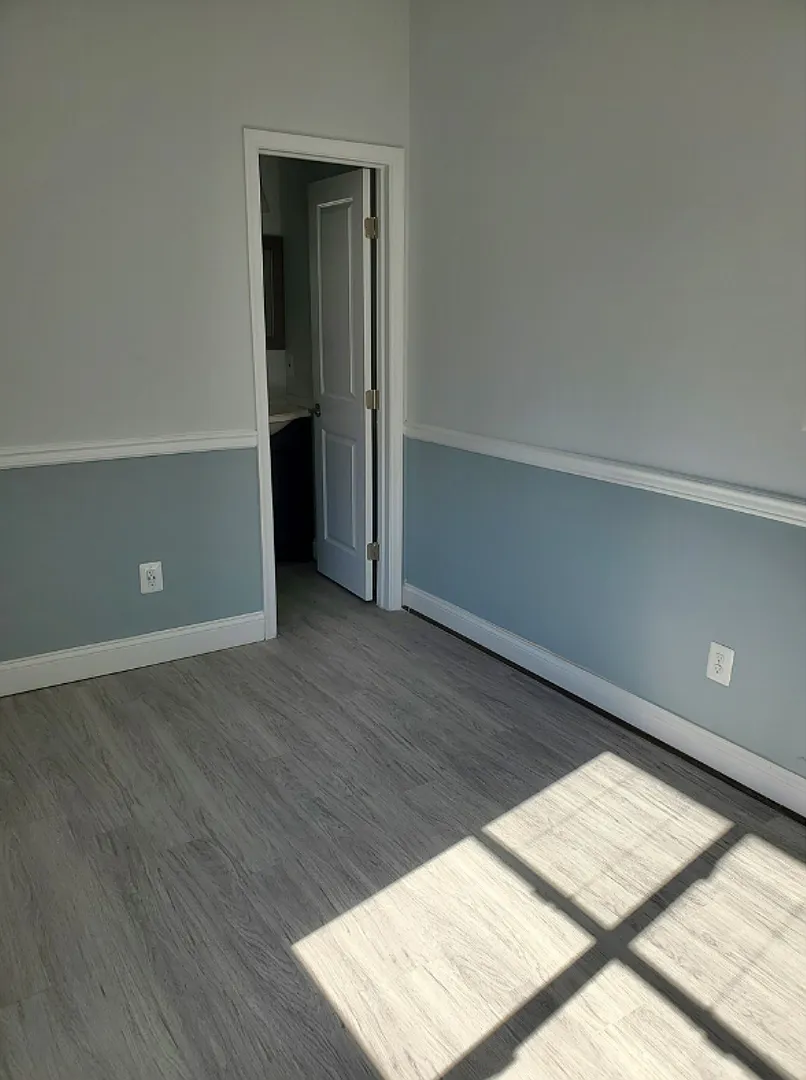 2838 Washington Blvd $650 Available (Shared Bath) — Photo 4
