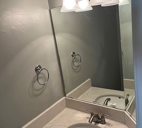 4th image of 10254 Dover Rdg APT 804