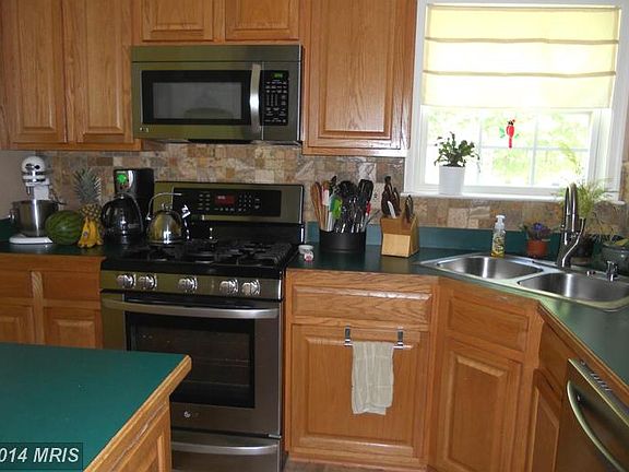 3rd image of 13301 Packard Dr