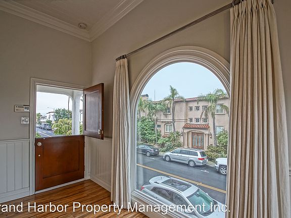 4th image of 720 Highland Ave