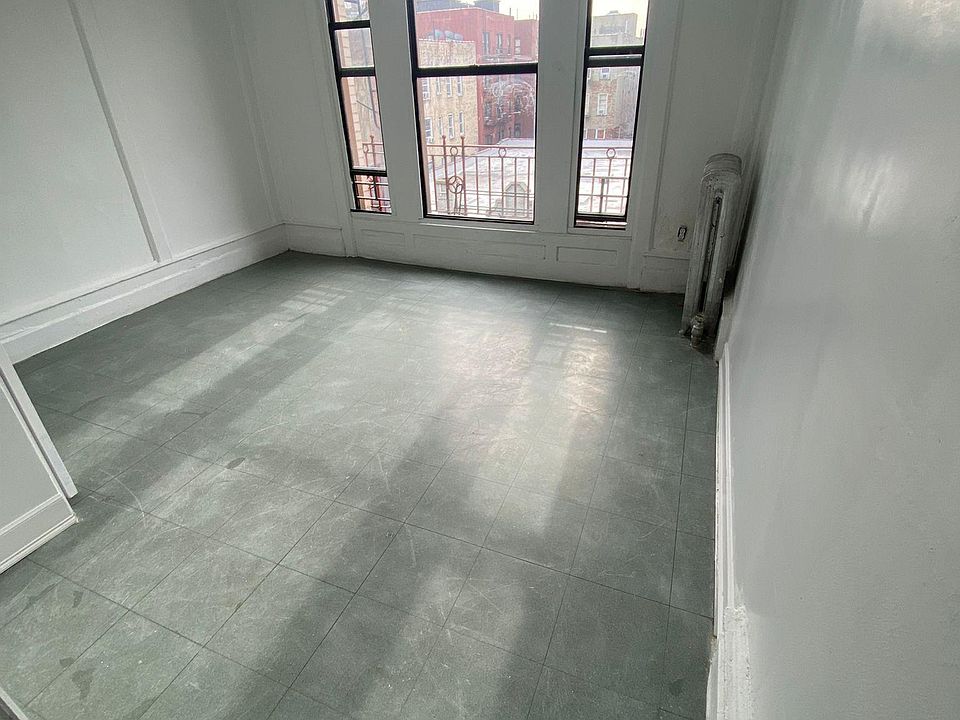 2nd image of 557 W 174th St