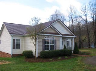 120 Silver Meadow Dr, Zionville, NC 28698