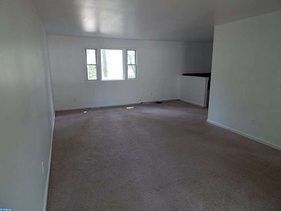 2nd image of 10 Canna St