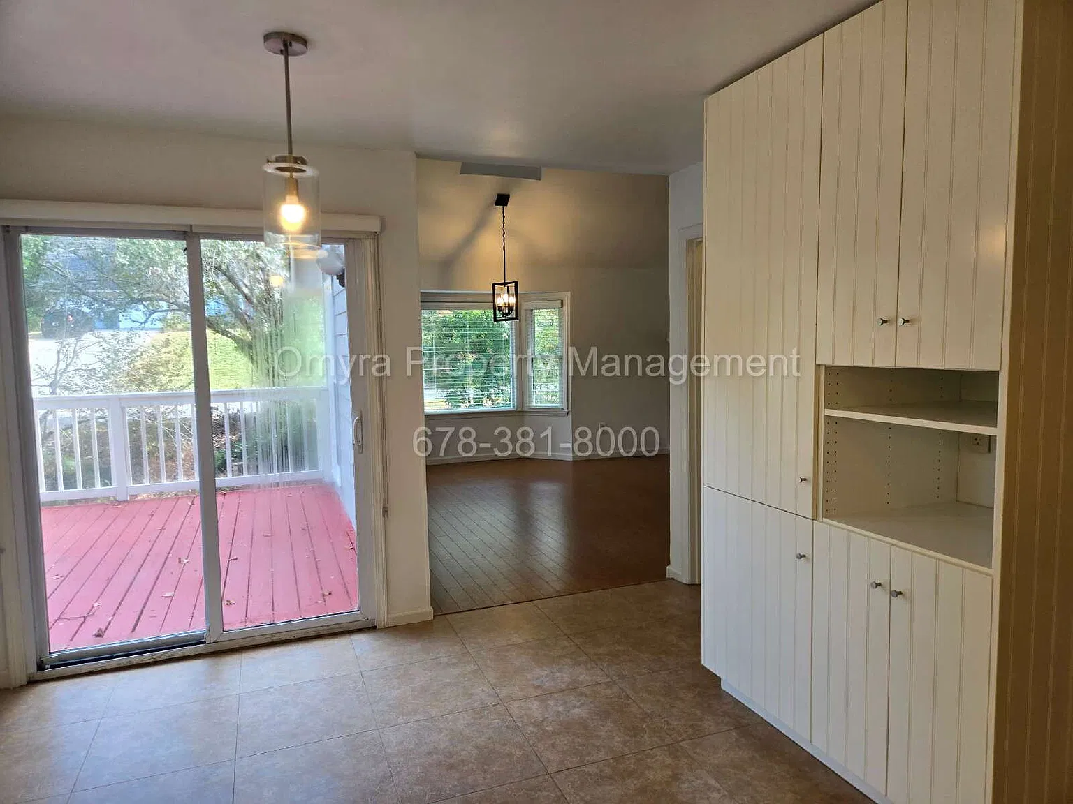 3 bed, 3.0 bath, 2476 sqft, $2,495 — Photo 4