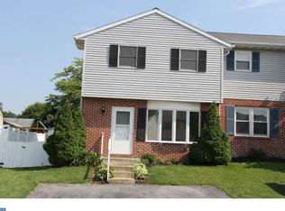 256 Riverview Dr, Ephrata, PA 17522