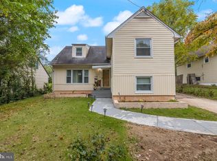 13410 Parkland Dr, Rockville, MD 20853