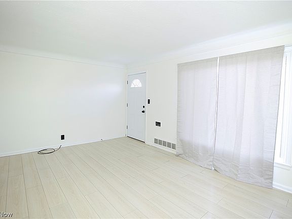 4th image of 13410 Hathaway Rd