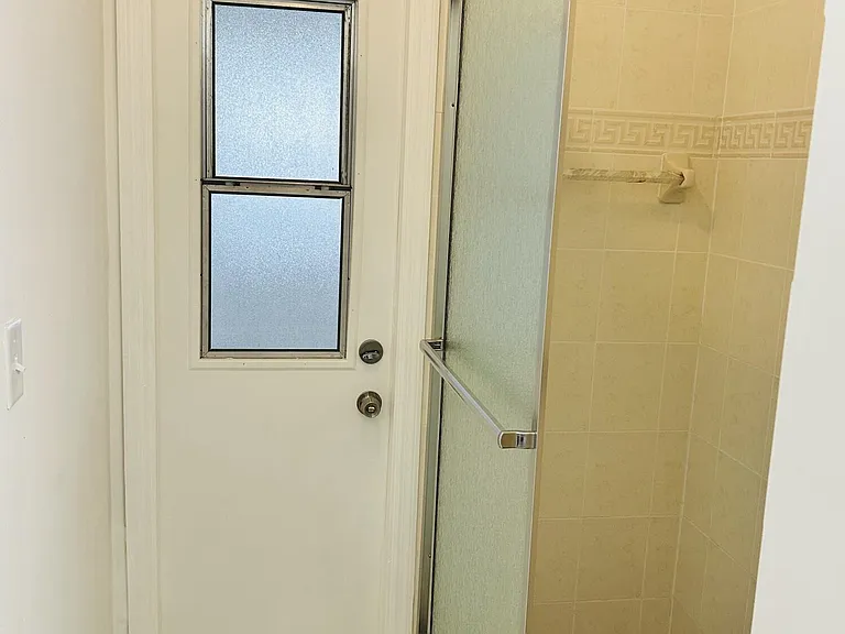 367 SW Donna Ter — Photo 13