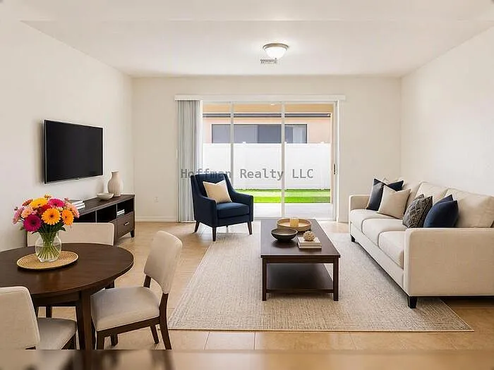 3 bed, 2.5 bath, 1416 sqft, $2,200 — Photo 3