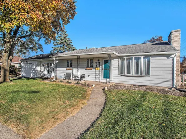 132 S Varsity Dr, South Bend, IN 46615