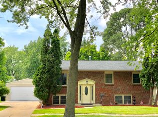 1713 Union Ave, Belvidere, IL 61008