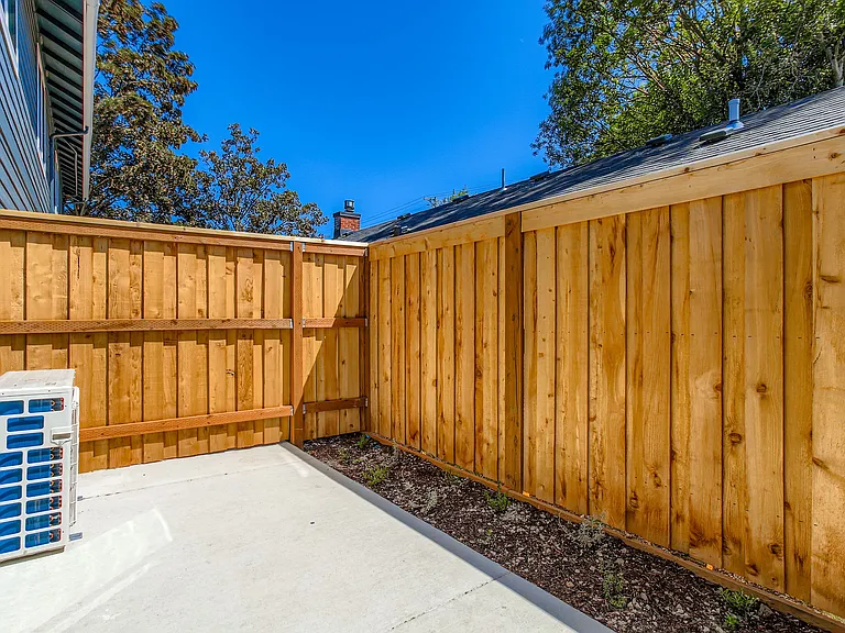 4469 SE 28th Pl — Photo 20