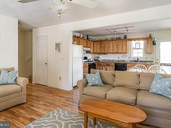 5th image of 33253 Naples Ave #101
