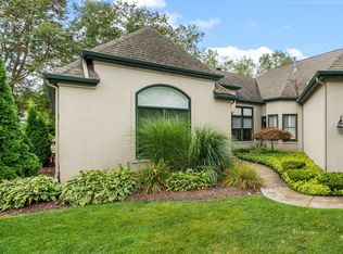1607 N Lake George Dr, Mishawaka, IN