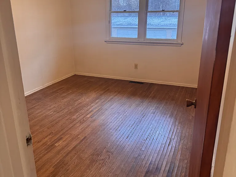 180 Clinton St #180 — Photo 9