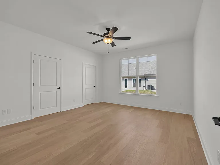 6579 Elizabeth Ann Way — Photo 19