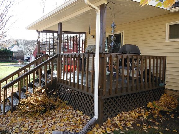 3rd image of 212 Cady Ave