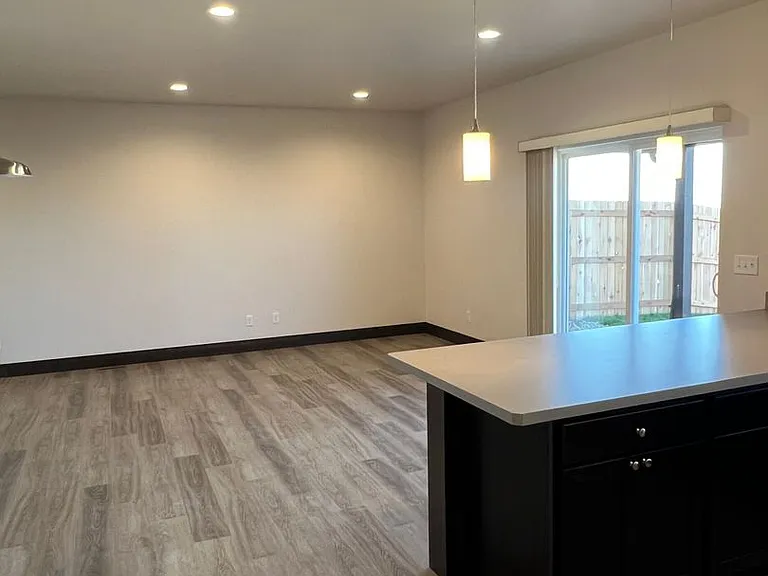 2021 Windjammer Way #B — Photo 18