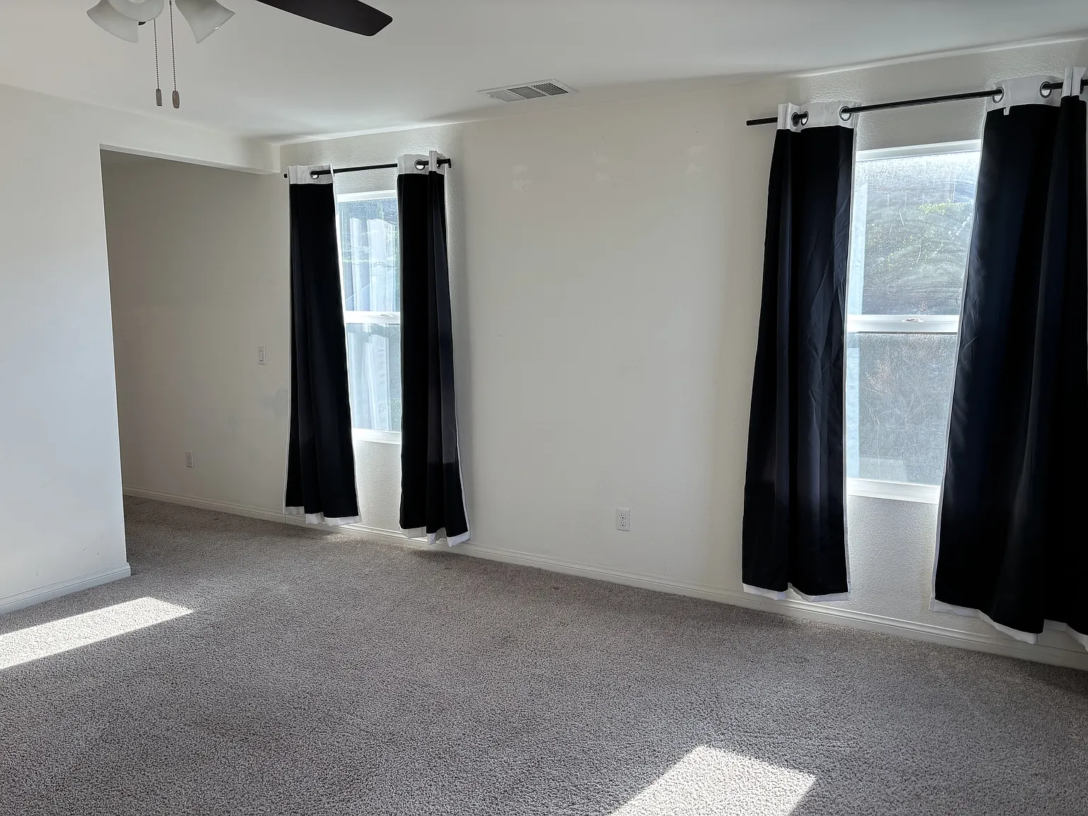 1 bed, 2889 sqft, $1,250 — Photo 2