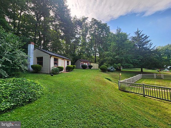 2nd image of 1217 Pieffer Hill Rd