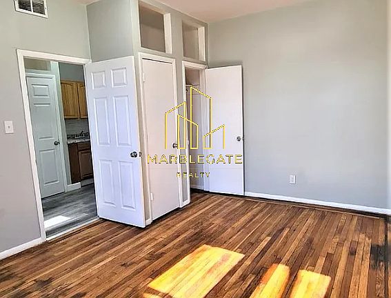 3rd image of 805 Broadway #39AZ