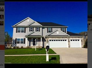 7900 Newell Creek Dr, Mentor, OH 44060