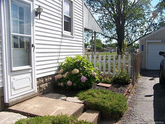 4th image of 2603 N Main St