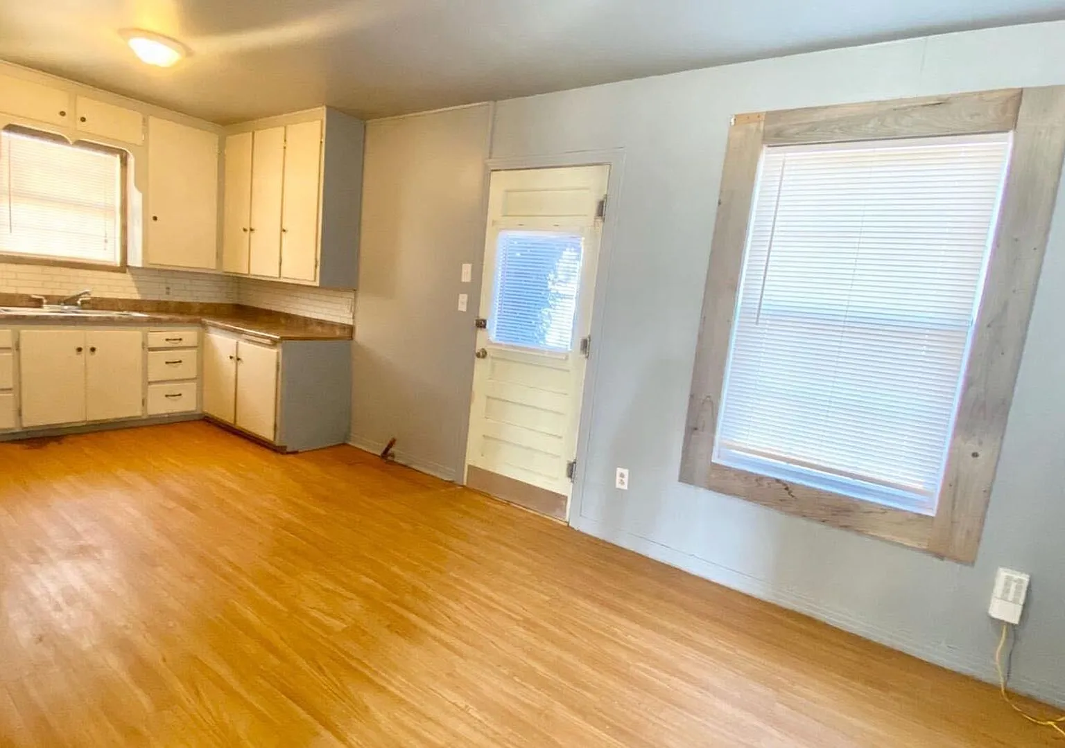 $0 First Month's Rent / $0 Deposit at Move-in — Photo 3