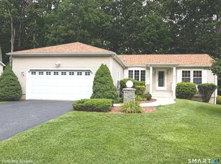 9 Paint Brush Path, Montville, CT 06382