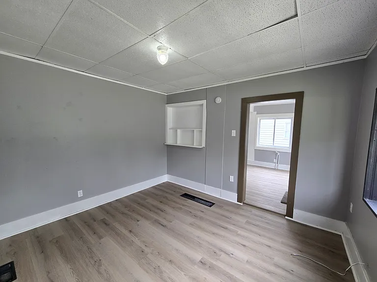 508 Mobile St — Photo 3