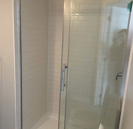 4th image of 44 Front St S #4