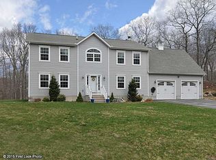 34 Quarry Rd, Bradford, RI 02808