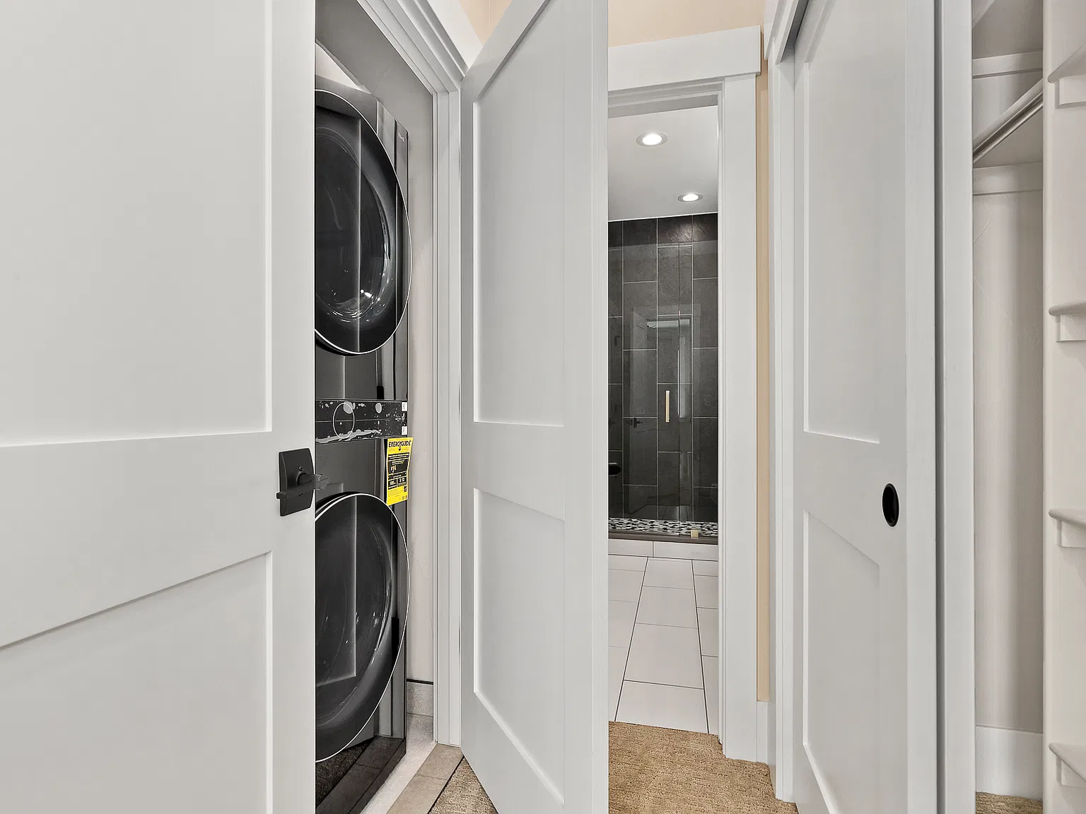 1 bed, 600 sqft, $2,049 — Photo 3