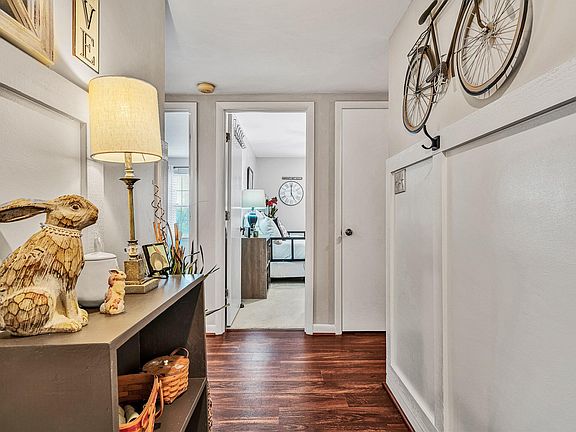 5th image of 2102 Stephenson Ave SW APT 11