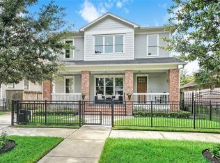 906 Woodland St, Houston, TX 77009