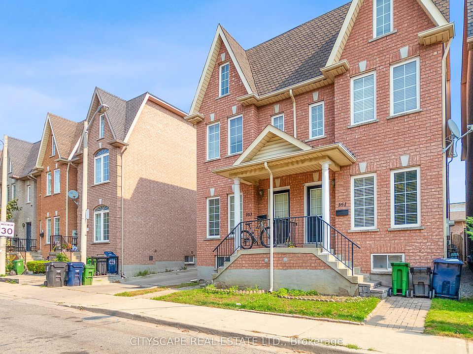 1st image of 163 Rankin Cres