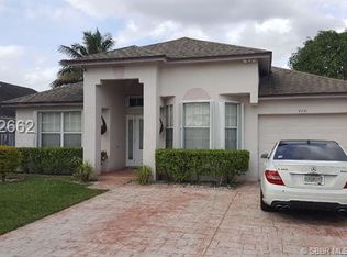 9721 SW 16th Ct, Pembroke Pines, FL 33025