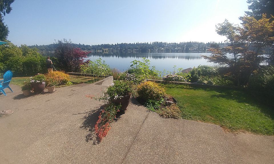 2nd image of 678 Kitsap Lake Rd NW