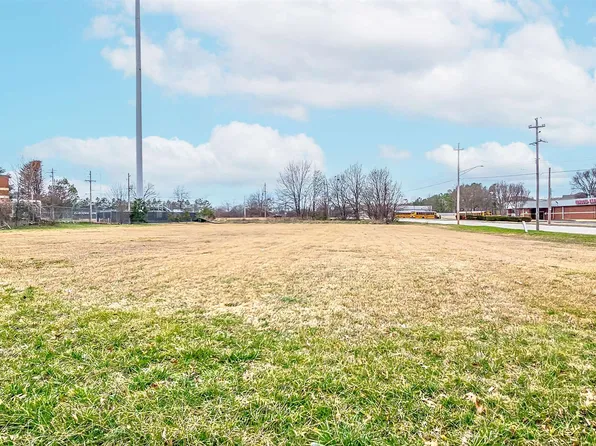 7999 Club Center Dr, Cordova, TN 38016