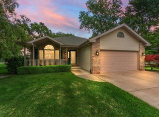 9751 Three Springs Dr, Saint John, IN 46373